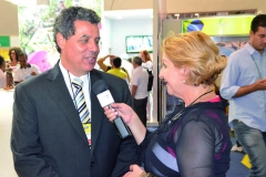 Luiz Eduardo Falco (Pres. da CVC) sendo entrevistado por Rita Minami (Diretora do Programa Turismo em Pauta