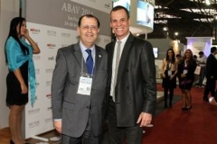 Antonio Azevedo (Presidente da ABAV Nacional e Carlinhos de Jesus - Foto - Carol Mendonça