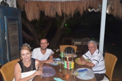 Rita Minami, Claudio e José Carlos, desfrutando das delicias do Restaurante Beijupirá (2)