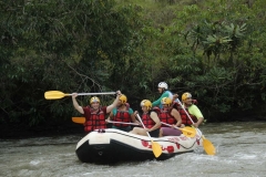 Só alegria durante o rafting