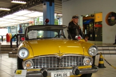 Carlos Miranda e seu carro de patrulha rodoviária (2)