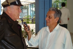 José Carlos, durante entrevista com Carlos Miranda, protagonista da série, O Vigilante Rodoviário; (5)