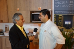 José Carlos (TV Metropolitana)  entrevistando o Chef de Cozinha  Felipe Bronze