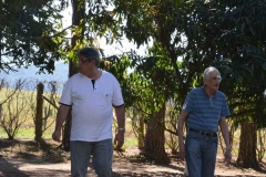 Dr. Maurício e seu pai Carlos, desfrutando do lugar