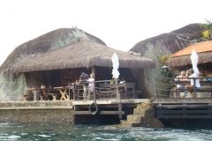 Vista frontall do Eh-Lahô Bar e Restaurante.