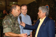 José Carlos entrevistando o General  Peternelli