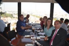 Parte do grupo curtindo a palestra, no Restaurante La Papaparrucha