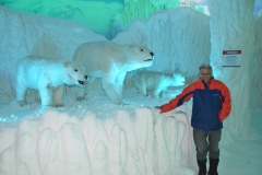 José Carlos (Diretor responsável da Revista e TV Empresas do Vale), posando em um dos pontos magníficos do SNOWLAND -