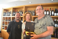 Paulo Rocha, Cristina e Dr. Elisio, na Wine Shop Garrafeira - Cascais - Portugal