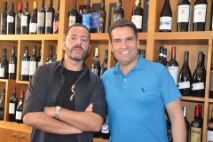 Paulo Rocha e Manoel Carlos Junior, na Wine Shop Garrafeira - Cascais - Portugal