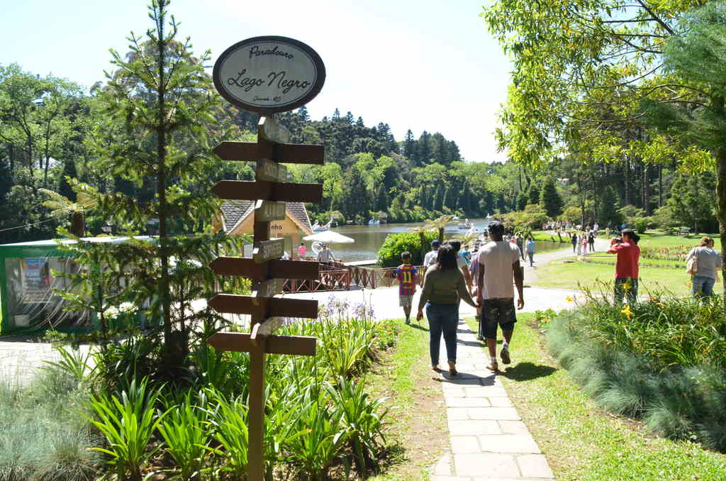 LAGO  NEGRO – GRAMADO (RS)